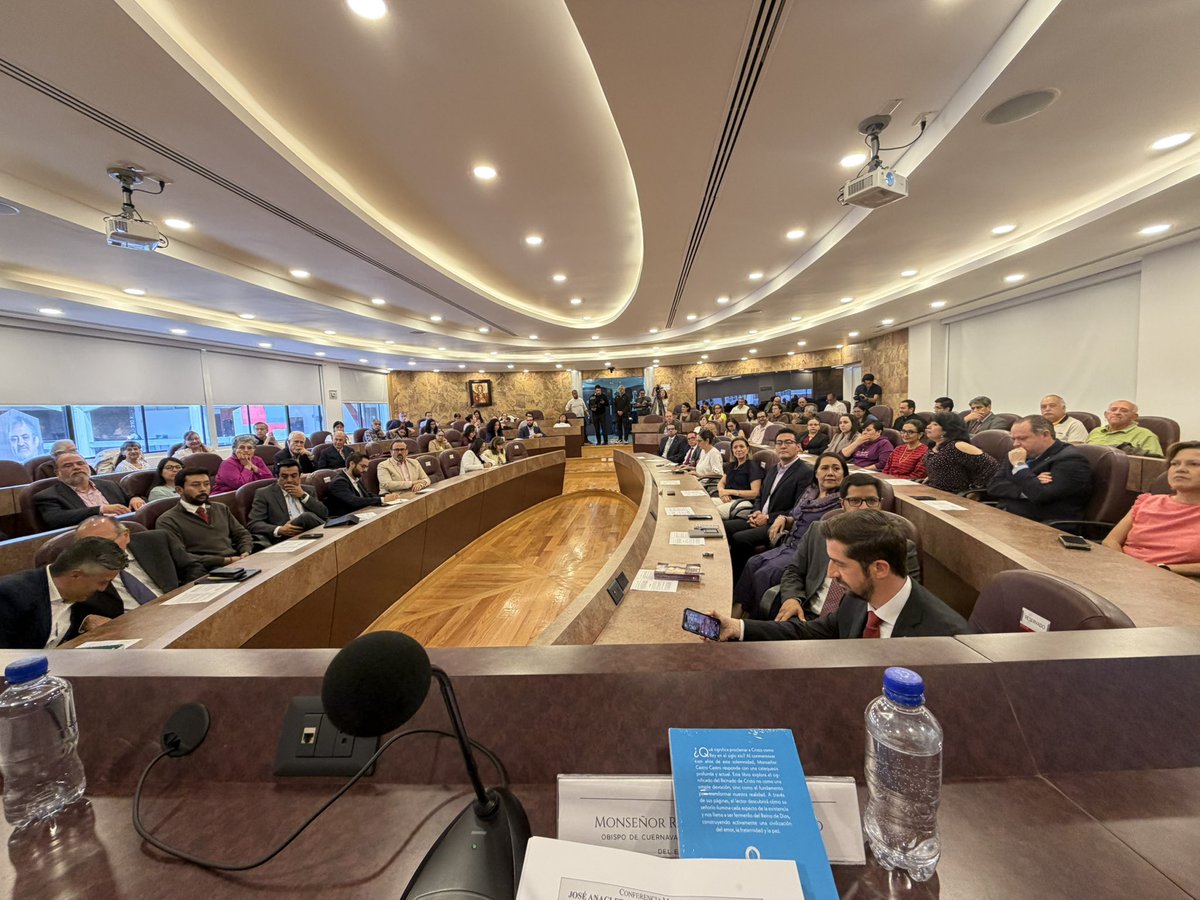 Mons. Ramón Castro tweet media