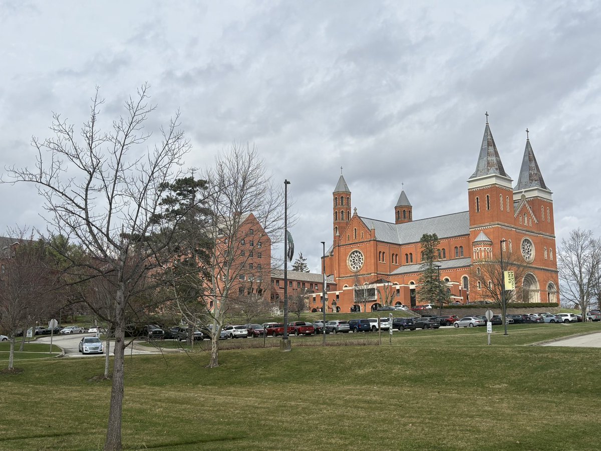 BlissLaur's tweet photo. Can’t beat the views of the campus… even on a cloudy and stormy day. The place that shaped me into the teacher I am today. #heartfull 🥰 💚💛 https://t.co/4dYss9iH4d