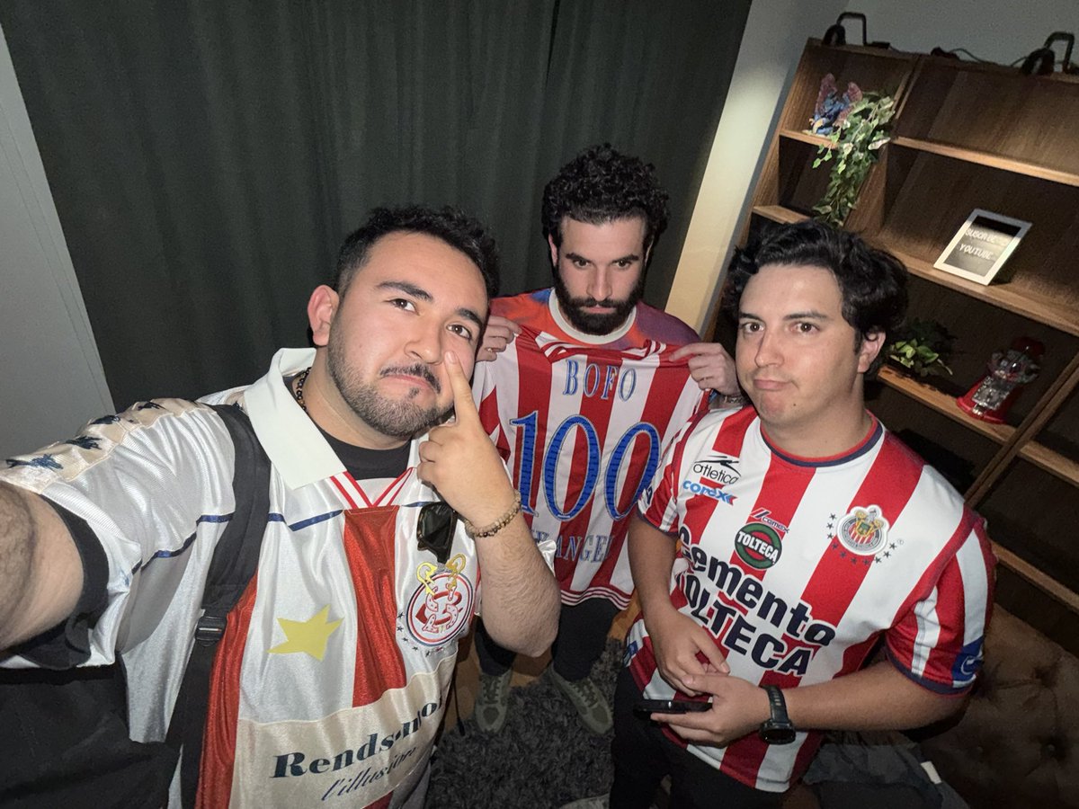 Otro día más sin ser una chiva nena :(

(Solo queremos ser una de ellas)