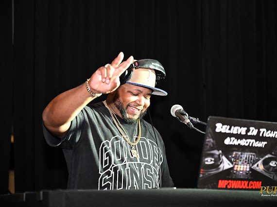 Dee Jay Tight tweet media