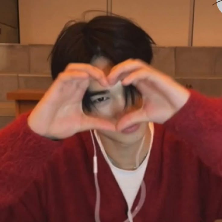 nyxalvran's tweet photo. Si regresa Hee (que obvio va a regresar) le doy una picafresa a todos los que han reposteado y comentado.

#엔하이픈은_일곱이다 #엔하이픈은_7명이다 
#엔하이픈_일곱을_지켜 #빌리프랩_설명해라 #PROTECT_ENHYPEN  
ENHYPEN IS SEVEN #BELIFTLABTREATENHYPENBETTER #ENHYPEN_IS_7 https://t.co/JcbRJJyTff