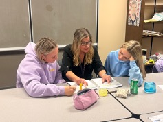 EmilyASchaeffer's tweet photo. Hagerstown High School hit 100% attendance for SAT Day! 📈 So proud of our students for showing up and our teachers for their support.

Special thanks to Mrs. Claywell &amp; Mrs. Hokey for the SAT Bootcamp—our students were truly prepared for success! 🐯💪 #HHS #TigerPride #SATDay https://t.co/oXBQVo7gcV