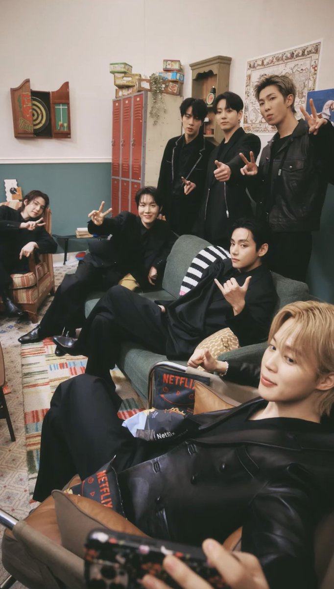 UniversBTS_'s tweet photo. 📸 Nosso OT7 7️⃣💜🥹

#BTSLiveOnNetflix  
#BTSLive https://t.co/Q5mm4o9gF9