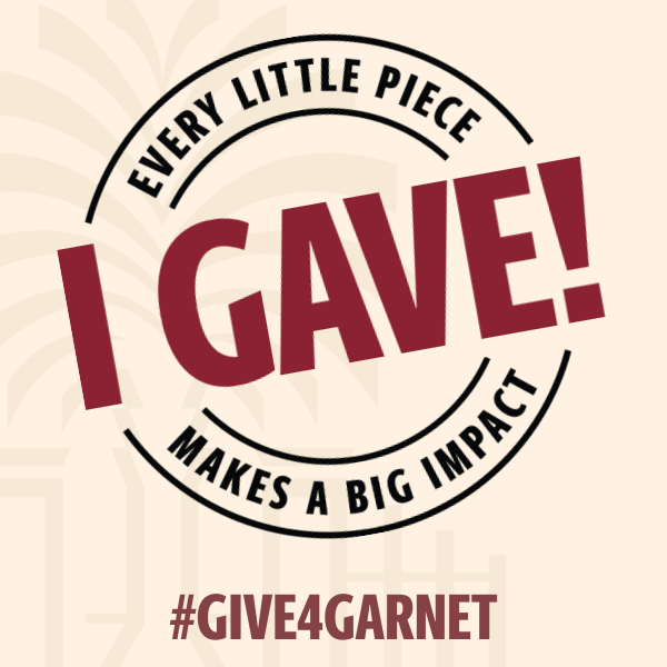 BBookstaver_USC's tweet photo. Alum? Friend of the University? Current student or employee? 

Consider a donation to @UofSC during the #Give4Garnet campaign!  Donate before March 25th and get some fun Cocky blocks. 

https://t.co/OuhakTVSWB https://t.co/VdhuPouMBz