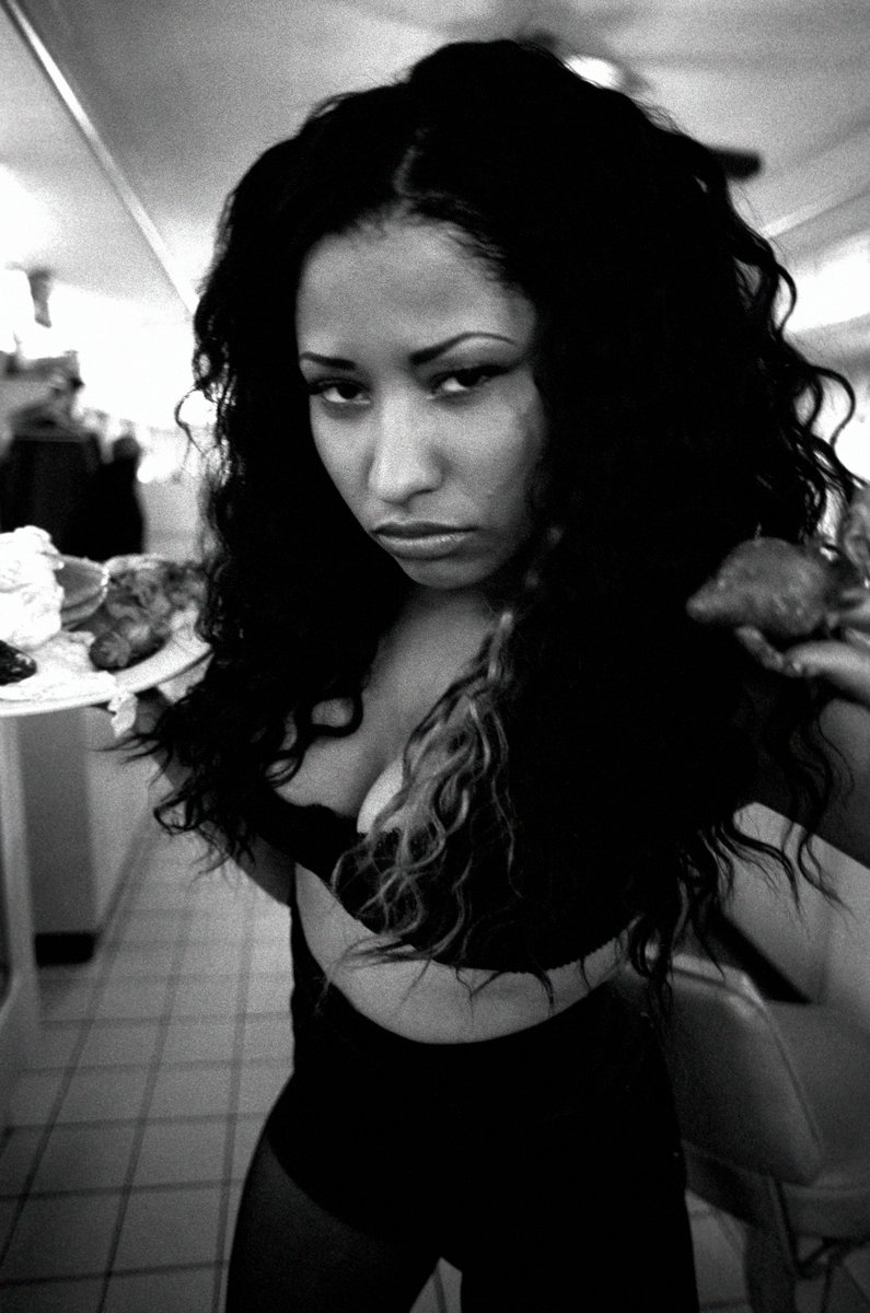 Onika Trans tweet media