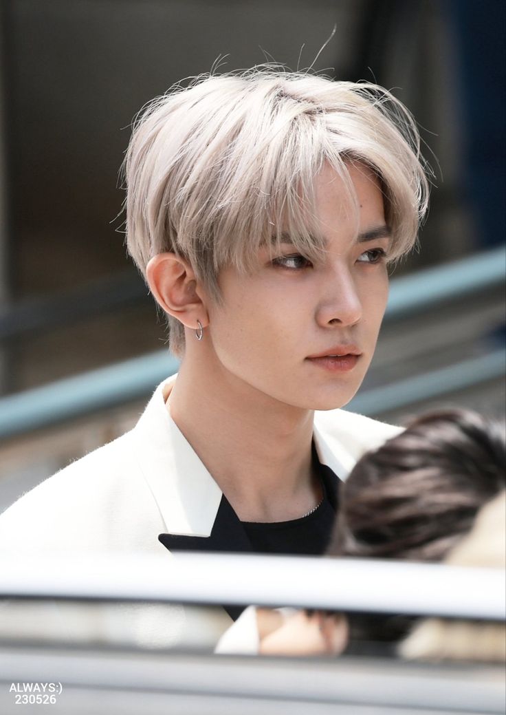 hyunjinnnsgf's tweet photo. Para la gente que nos estan bloqueando las cuentas, interactuemos
Cuales son sus colores favorito de pelo de heeseung? Los mios son los de las imagenes

Comenten con los # porfis si pueden https://t.co/FZBgiaeqlg