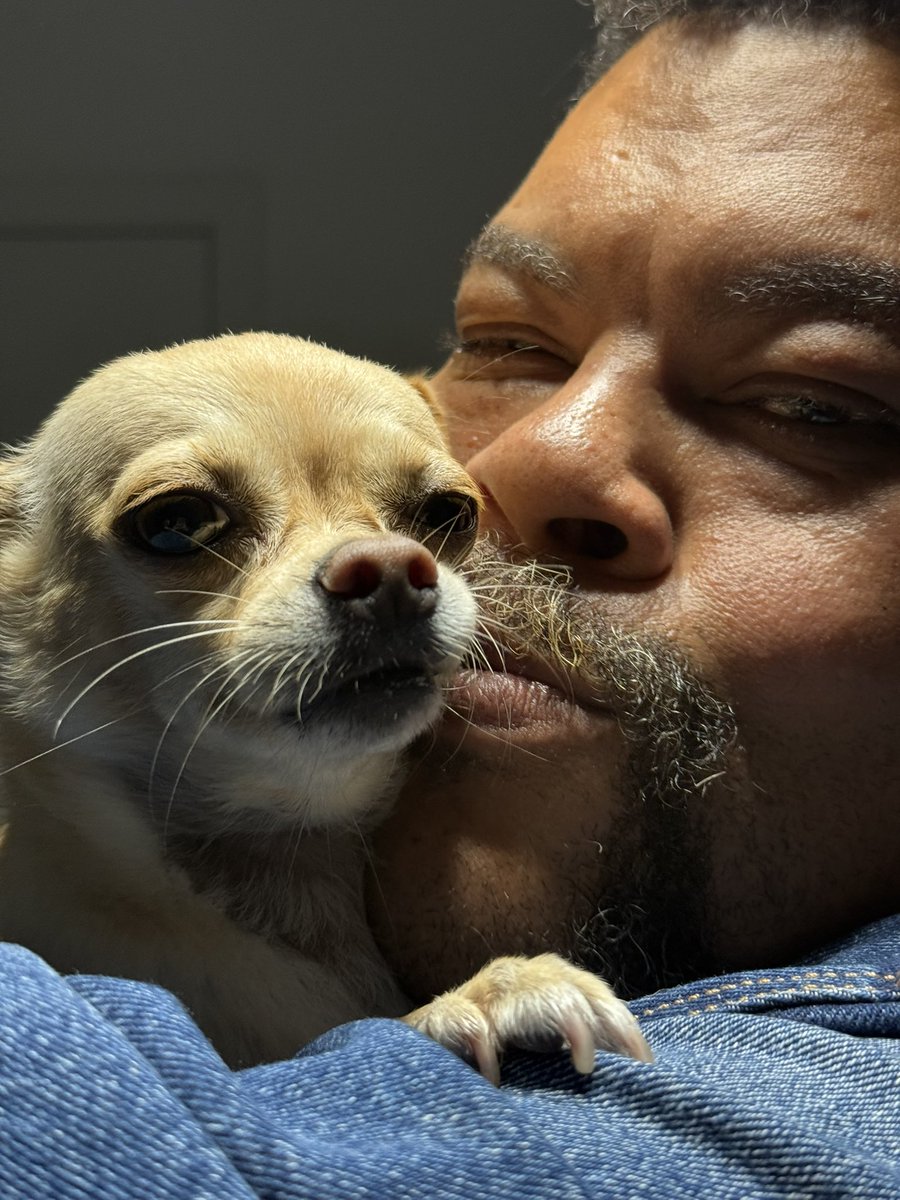 Babu Santana 🪮 tweet media