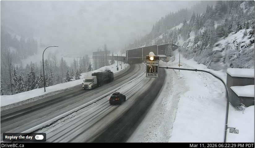 RyanVoutilainen's tweet photo. Cdtns at Great Bear Snowshed on #BChwy5, #Coquihalla Hwy (the #HighwayThruHell) not looking too bad at the moment but expect things to deteriorate quickly this eve.
WINTER STORM WARNING in effect for near blizzard cdtns, 100km/h gusts & 60cm of snow o/n.
#BCstorm #BCstorm https://t.co/1fFSlcDXpL