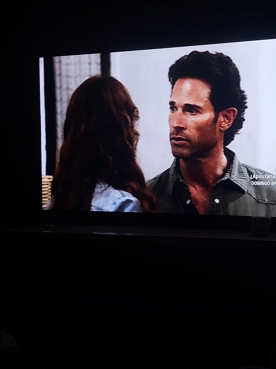 Se viene el segundo besoooo 🤩

#MiRivalUs