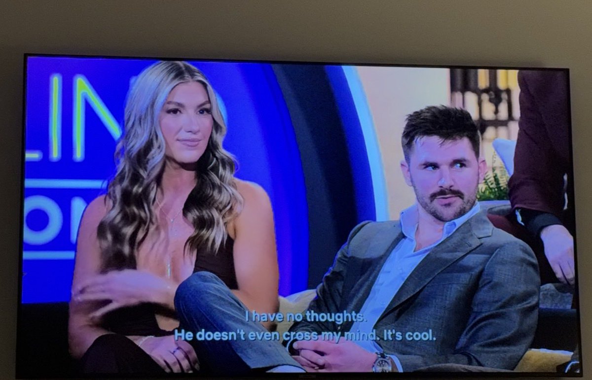 xoxo_manda__'s tweet image. Sigh…Connor is too good for Bri, it’s so sad he hasn’t seen that yet…he’s gonna eat these words later… #LoveisBlind #LIBs10 #LoveisBlinds10 #LIB