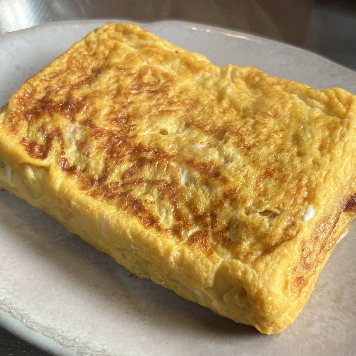 airacafe's tweet photo. 〈美味しい備忘録〉
本日の朝食はいなり寿司とだし巻き卵♪
#いなり寿司
#だし巻き卵
#おうちごはん https://t.co/6Brh4IirPM