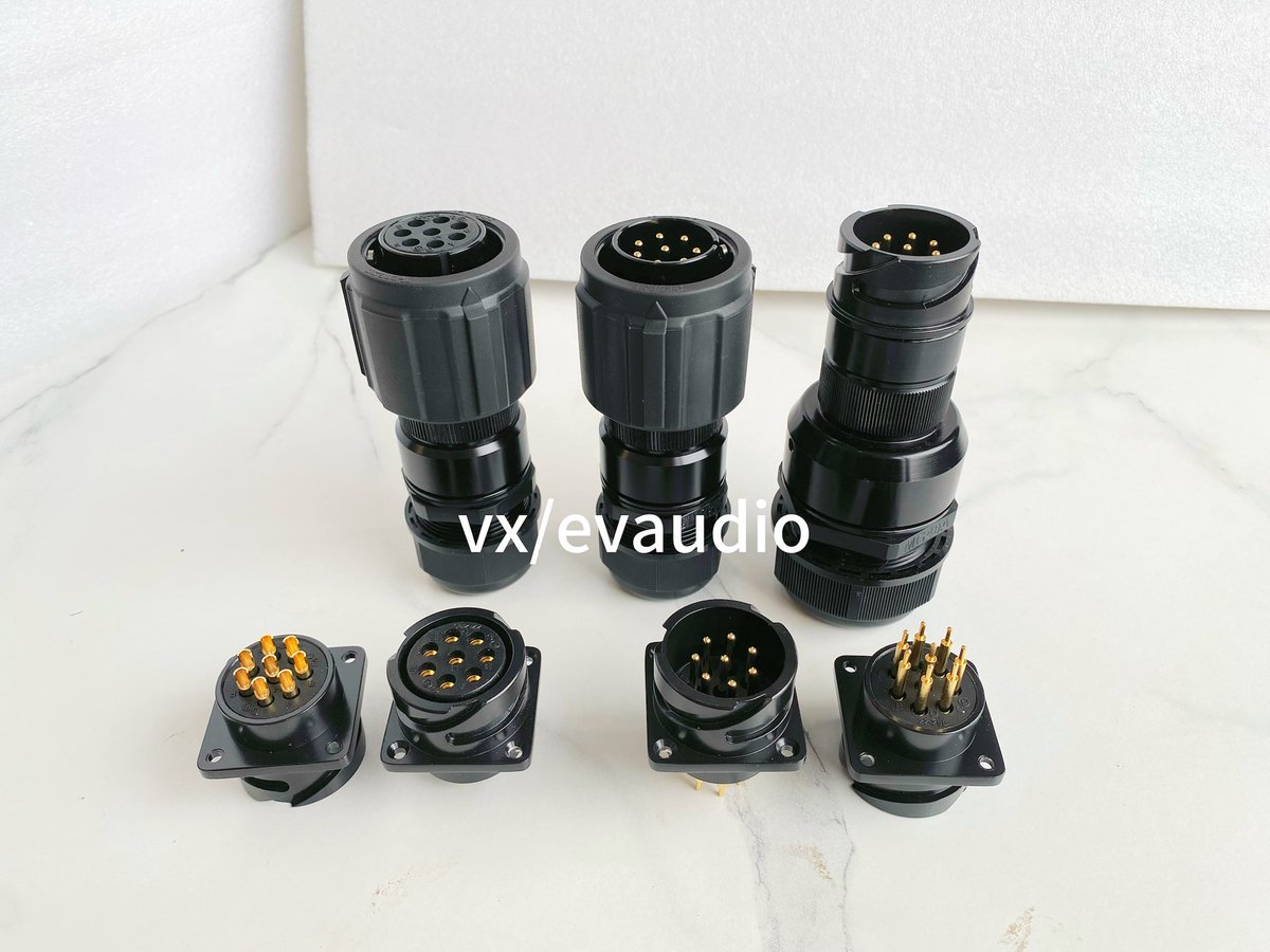 Konsnhunter tweet media