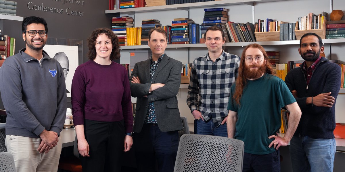 Jacobs_Med_UB's tweet photo. In a @NatureComms paper, #StructuralBiology experts describe a new technique for solving protein structures! The #UBuffalo team showed #MicroED efficiently creates a detailed 3D map of a protein using tiny crystals using widely available equipment!

More: https://t.co/CR5iDkBjC9 https://t.co/gNoP226gfn