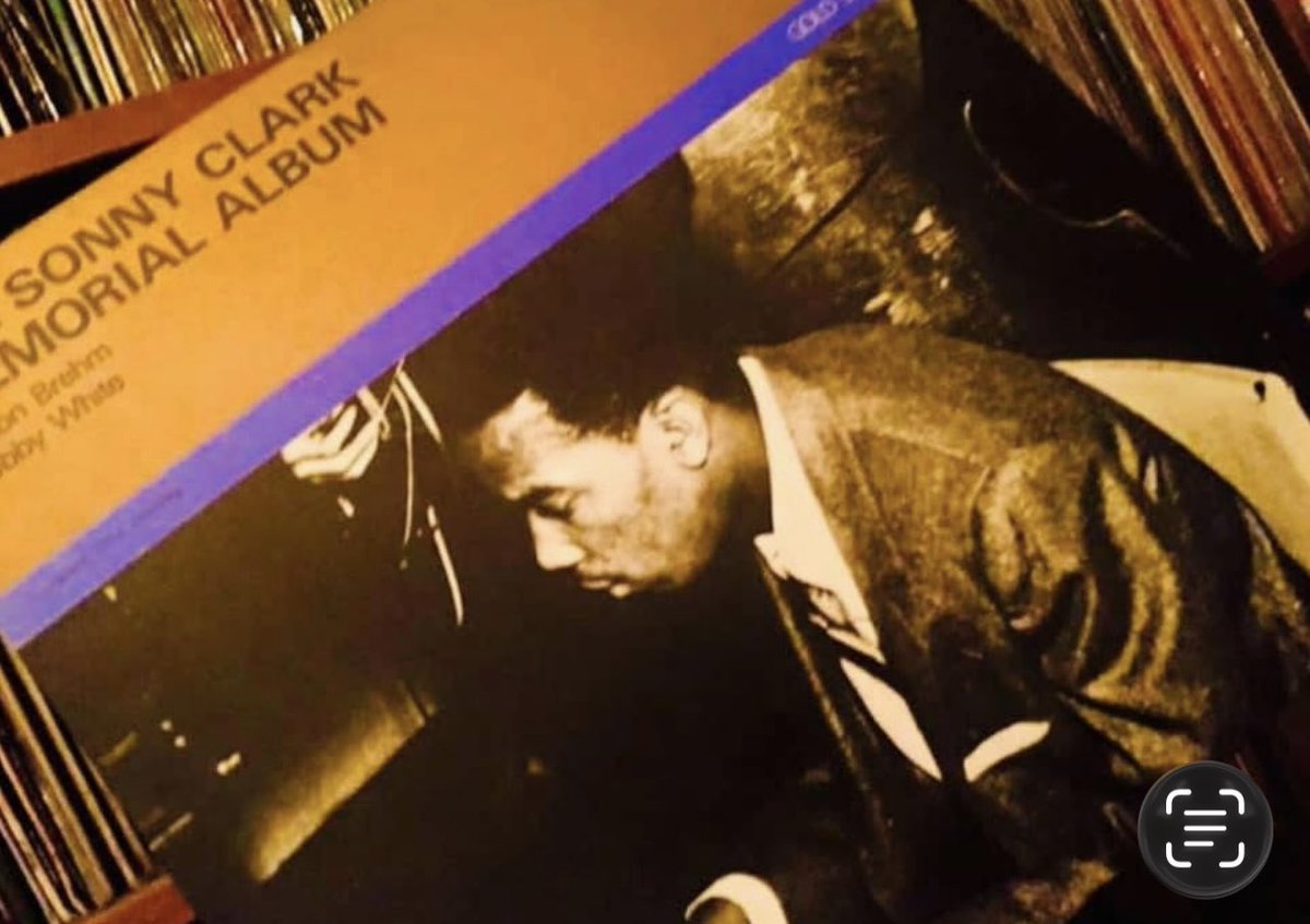 Kotoshioka's tweet image. ソニークラーク22歳、貴重な記録である。このアルバムを聴いて彼が我々が知る以上にパウエルに傾倒していたのが分かる。早いフレーズの指の縺れまでそっくりだ。未完成だがやはり天折の天才なんだなと思った...1954年録音作品。☆☆☆☆
#Jazz #LP #CD