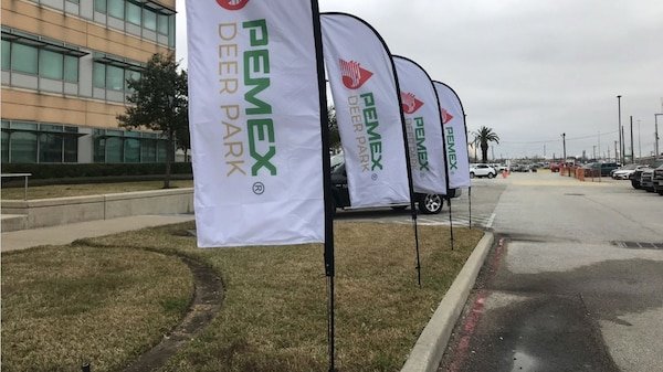 Luego de cuatro años de tener el control total de la refinería #DeerPark, en Texas, <a href="/Pemex/">Petróleos Mexicanos</a> registra una pérdida de 80 millones de dólares durante 2025, lo que representó su segundo año consecutivo en ‘números rojos’.
Pero a <a href="/Claudiashein/">Claudia Sheinbaum Pardo</a> le preocupan los memes.
