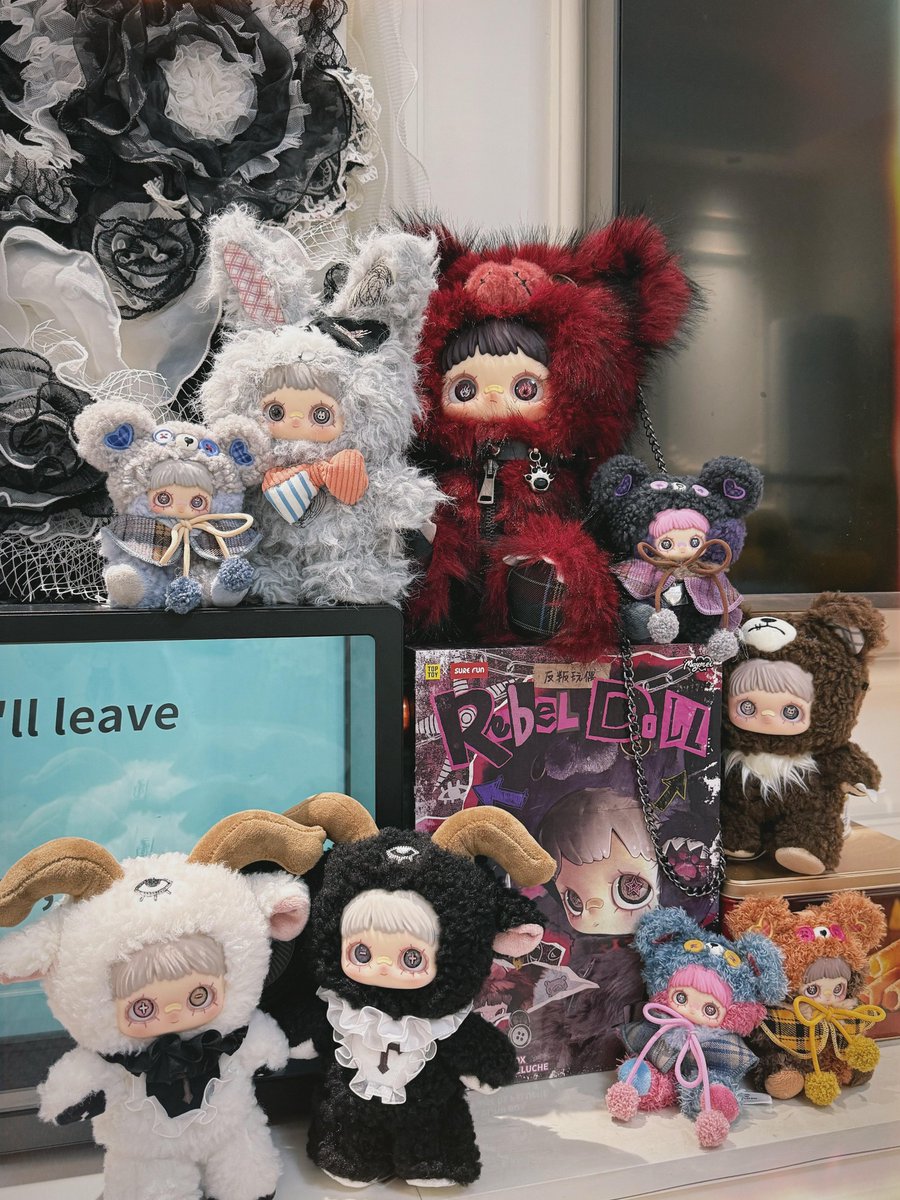 CalembouToy's tweet photo. This might be the cutest backpack I’ve seen… 🥹🎒

MayMei Rebel Doll Series 400% Plush Backpack Blind Box
Soft fufu plush + rebellious vibe.
I need the whole set.

https://t.co/Na7pCwDmbz

#Calembou #MayMei #BlindBox #ToyCommunity #Plushies https://t.co/xFt6xibxAd