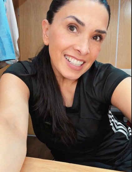 Ella es Hannah Montana 💜✨