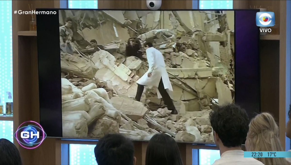 Latin Shade tweet media