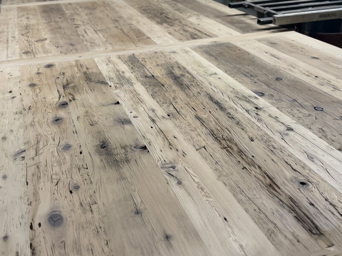 Ontario Reclaimed Barnwood Furniture tweet media