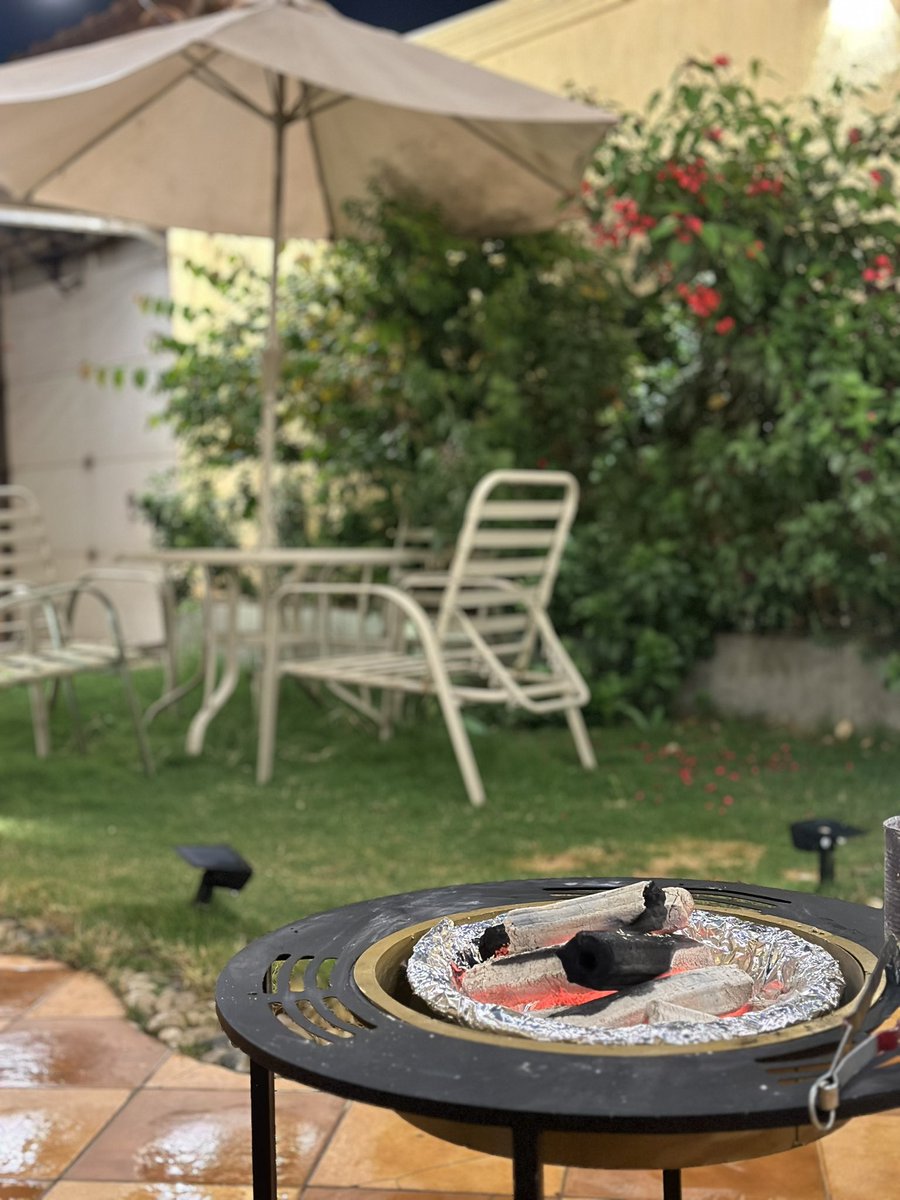 Un_Zoz's tweet photo. ي رب بلغنا ليلة القدر واكتب لنا قيامها✨ https://t.co/PCCsznpHpJ