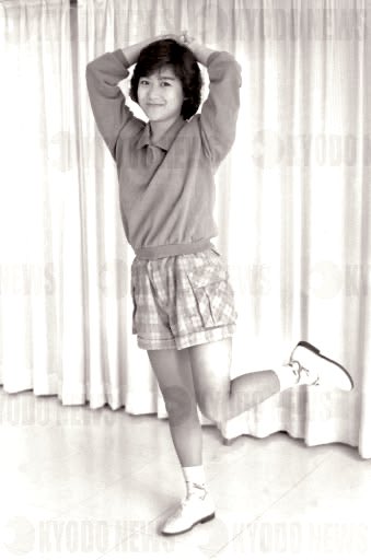 jupiter1118's tweet photo. 🌟【希有日和】岡田有希子：1986🌟

#岡田有希子
#佐藤佳代
#正統派アイドル
#スター誕生
#サンミュージック
#リトルプリンセス
#くちびるNetwork
#40thAnniversary
#Seiko
#坂本龍一
#かしぶち哲郎
#カネボウ化粧品
#HeartJack
#モノクロ 
#愛知県名古屋市熱田区出身
#1986年 https://t.co/Vu2AR0jurc