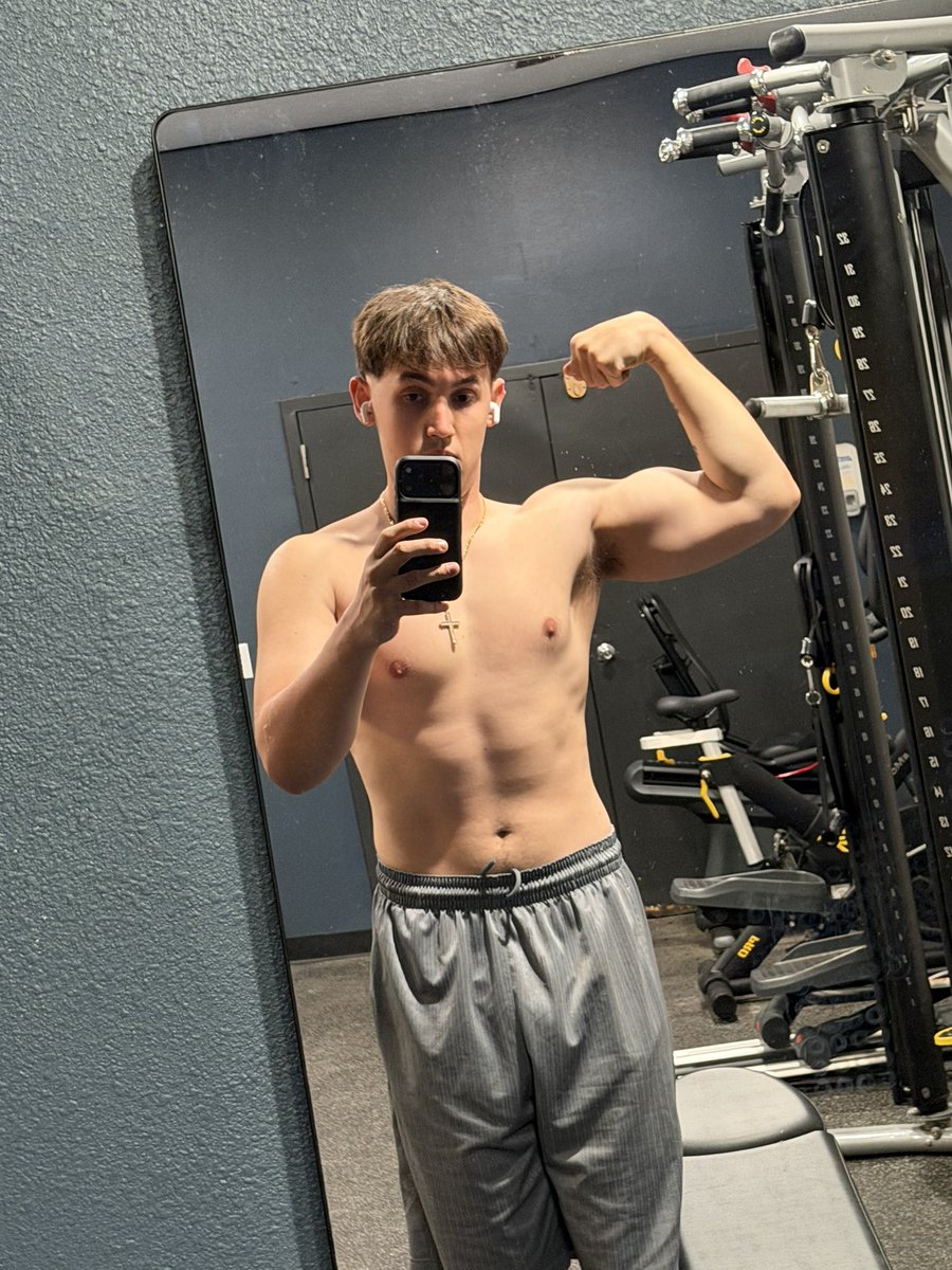 KingMasterChad tweet media