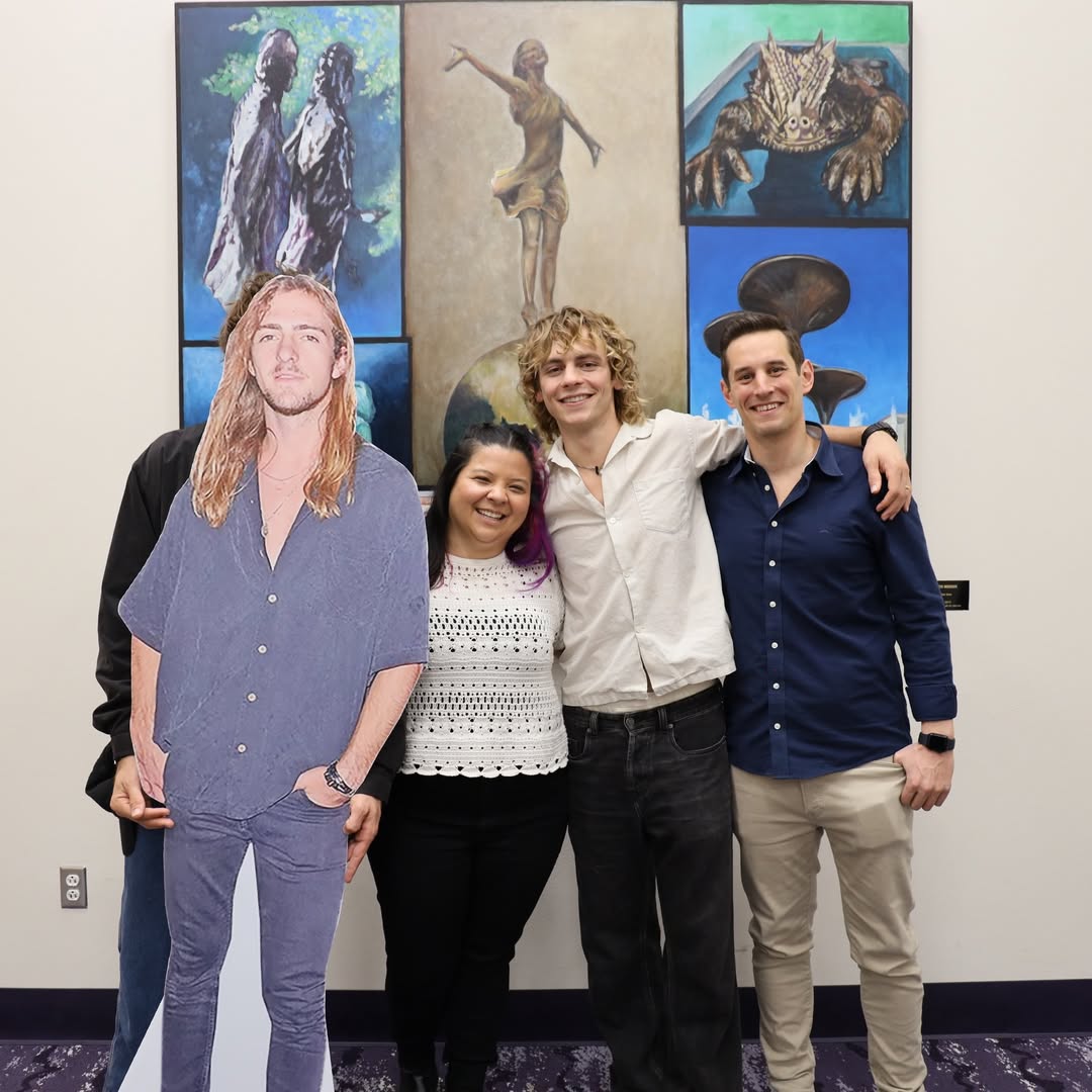 Ross Lynch News tweet media