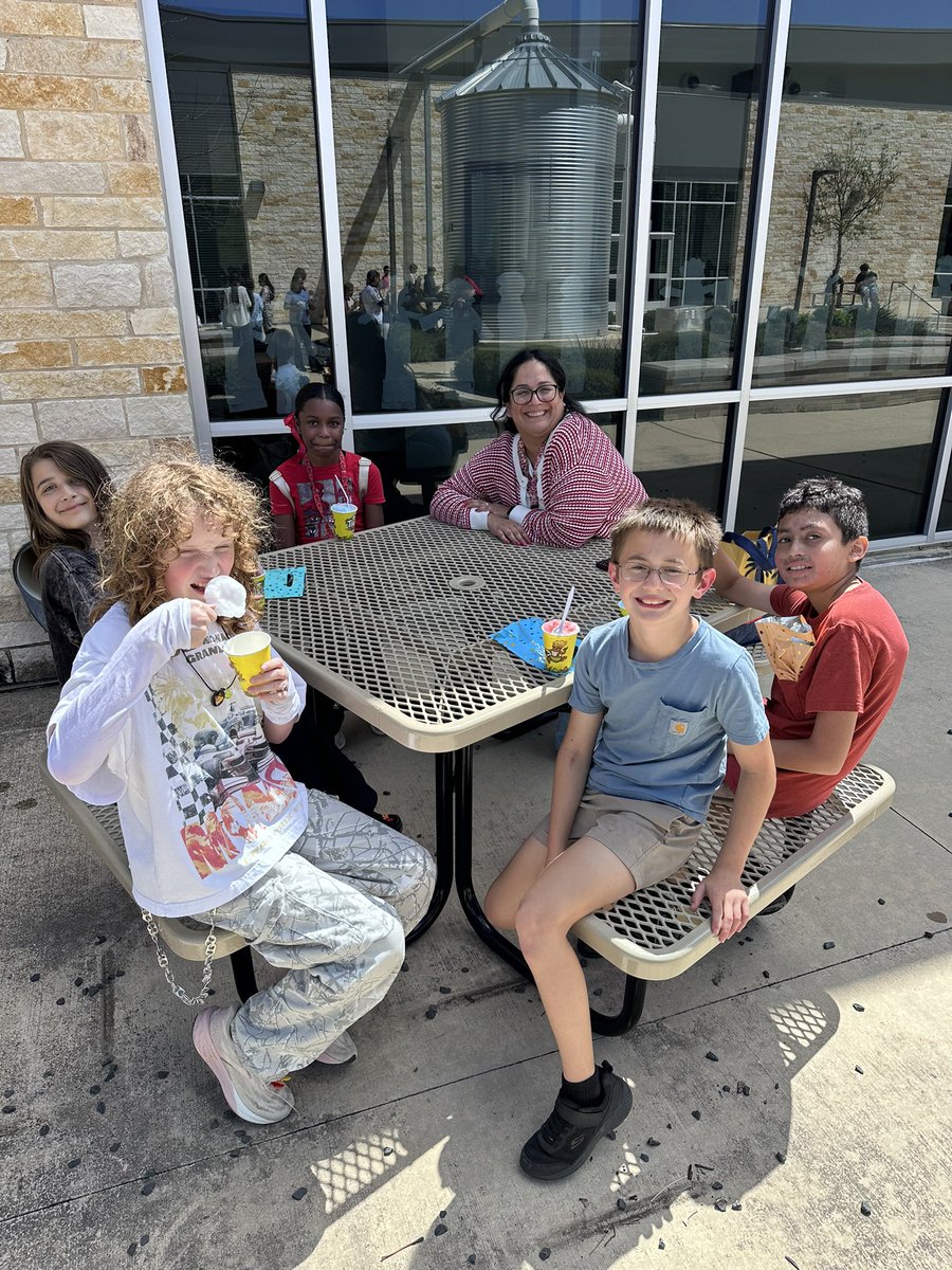 Rodriguez Elementary tweet media