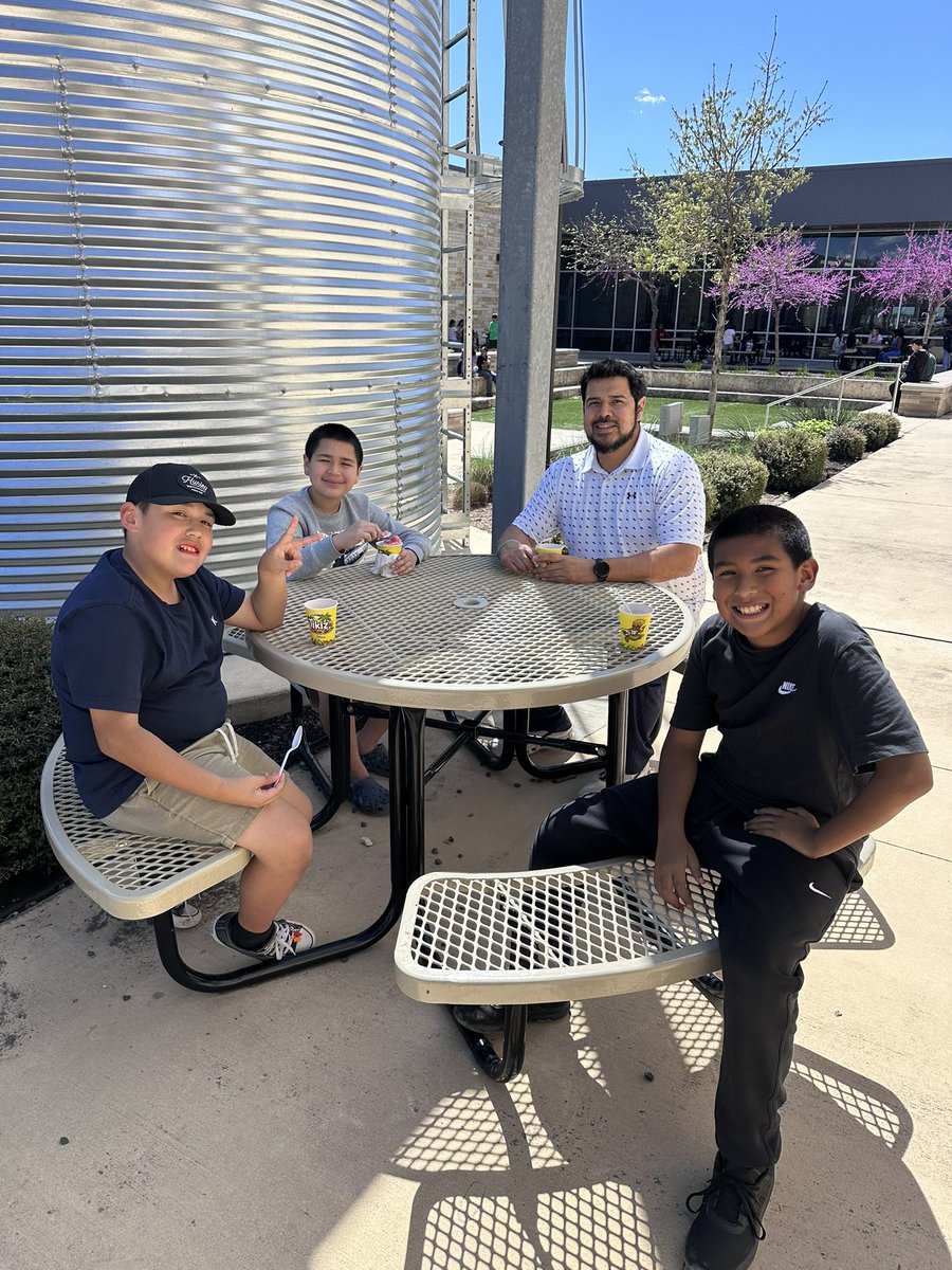 Rodriguez Elementary tweet media