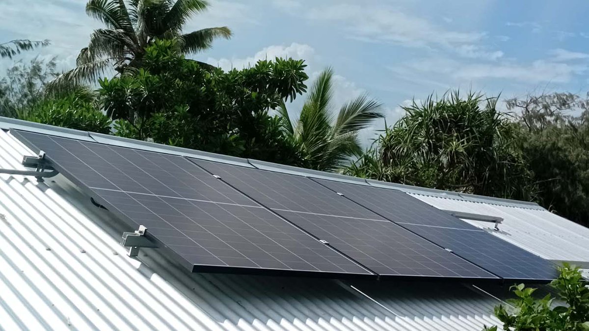 SolarFiji's tweet photo. 🌞 Off-grid solar system installed in Yasawa Island, bringing reliable and clean energy to the community.

Read more:https://t.co/6AF9oWUd2I

#solarfiji #victronenergy #AikoSolar #yasawaislands #offgridsolar #ResidentialProjects #solar #renewableenergy https://t.co/msGEq5Ph27
