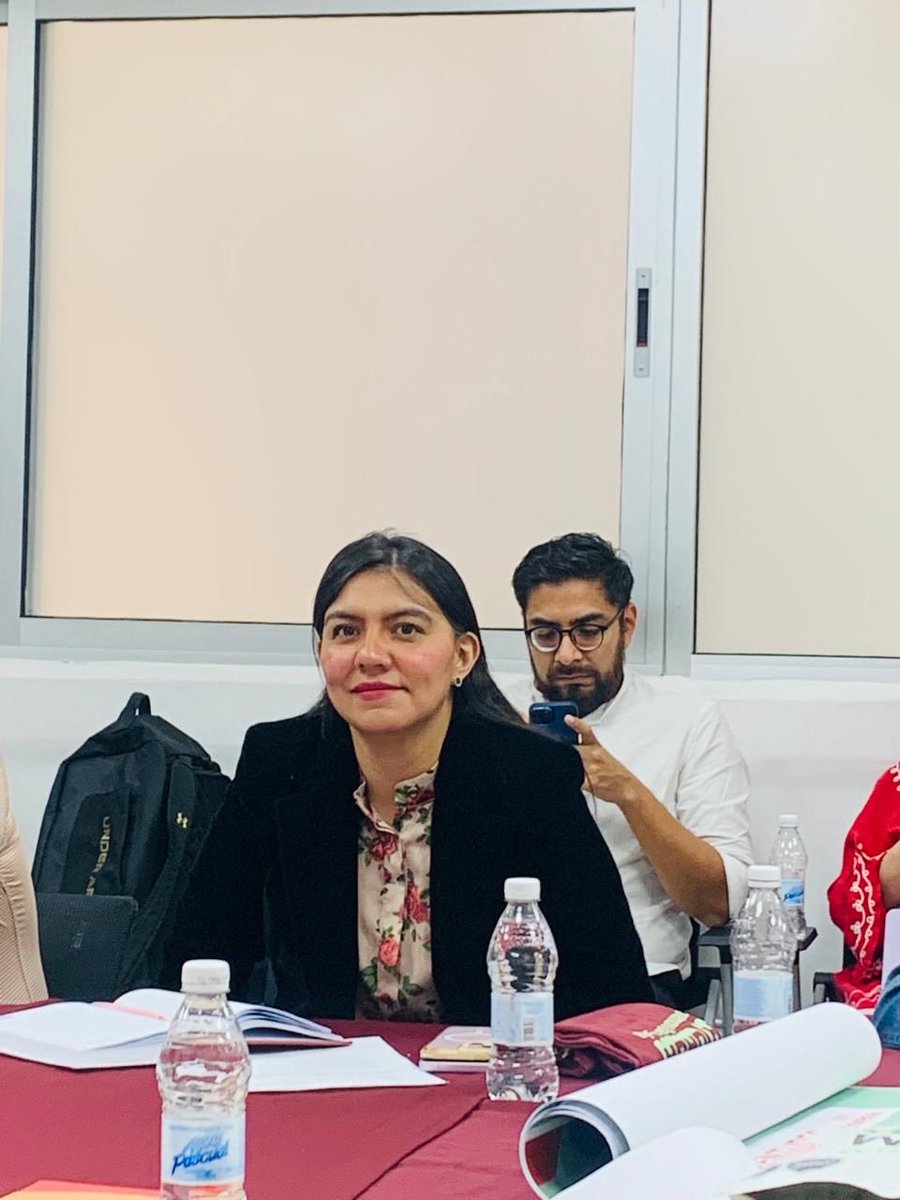 Fanny Zapp tweet media