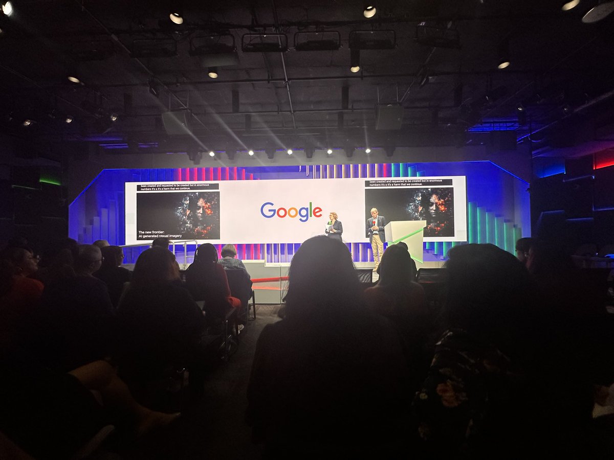 Iraqi Girl tweet media