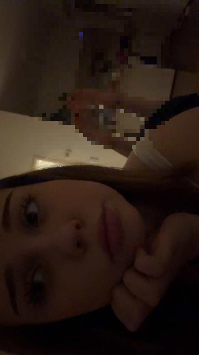 pay4lara's tweet photo. Who still simps to pretty girls feet?🤭 https://t.co/7oOcz9AtMN