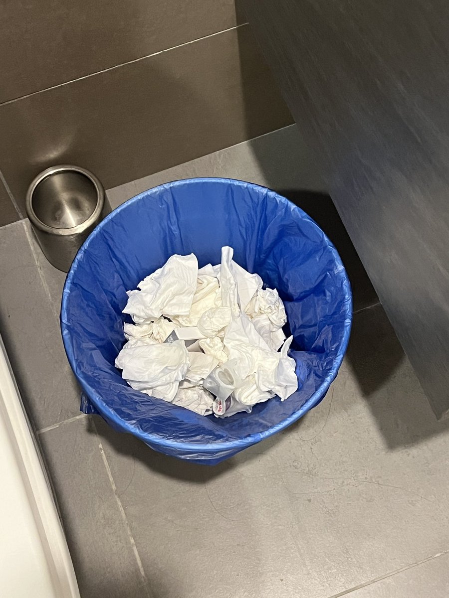 是个无趣的小朋友 tweet media