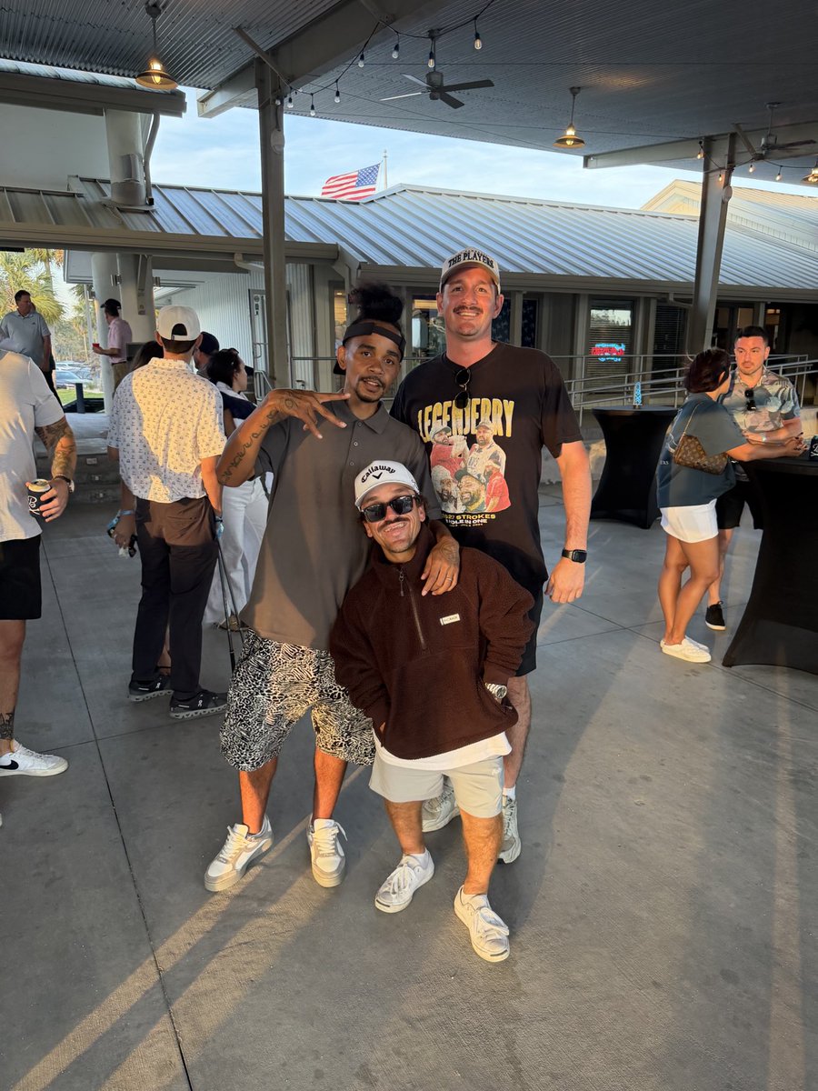 Rossi_Thoughts's tweet photo. Awesome event at The Yards. Thanks @ForePlayPod for hosting @BarstoolTrent @FrankieBorrelli @RiggsBarstool @THEPLAYERS https://t.co/lgbQKILJb9