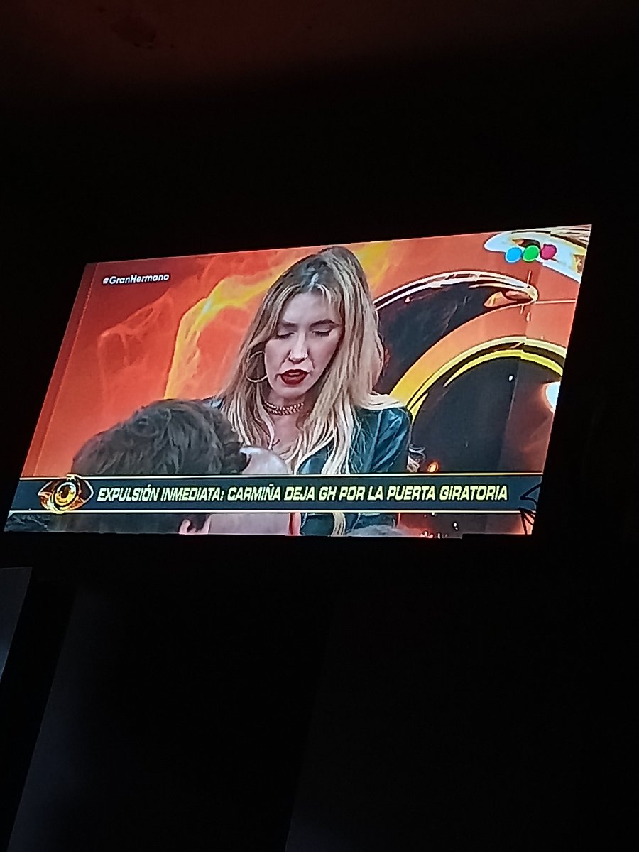 si se calla el cantoooor tweet media