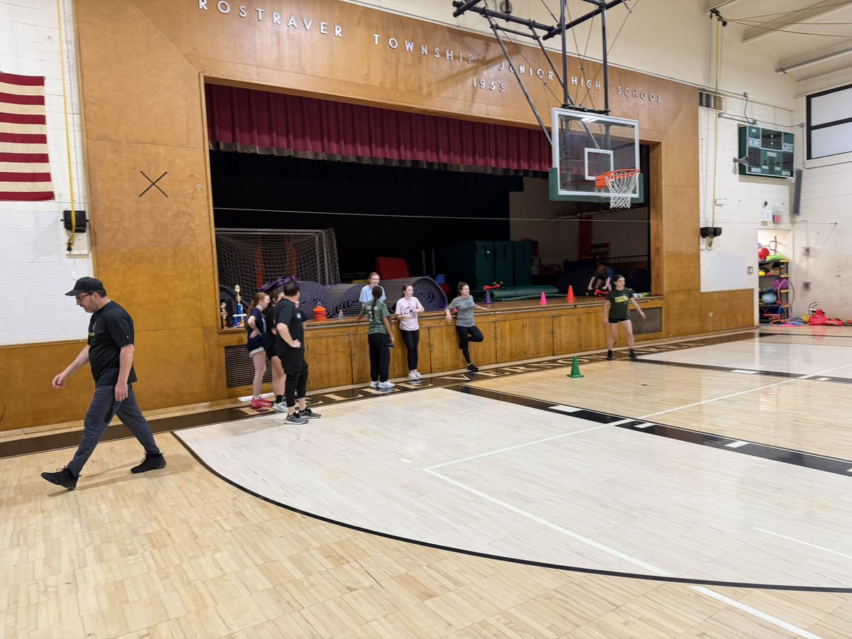 Coach Lovett tweet media