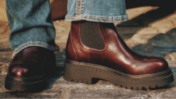 RedFlagDeals.com tweet media