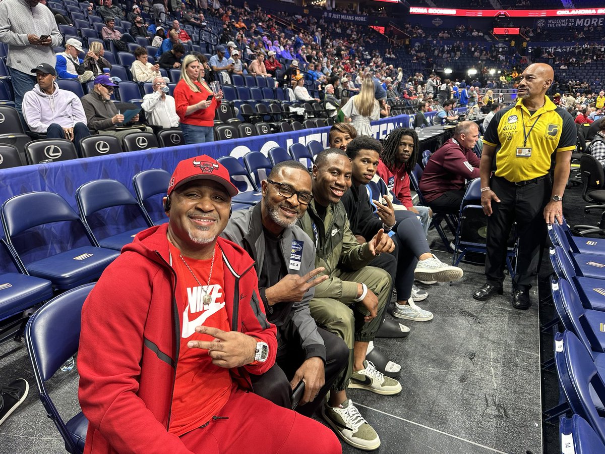Dexter Young tweet media
