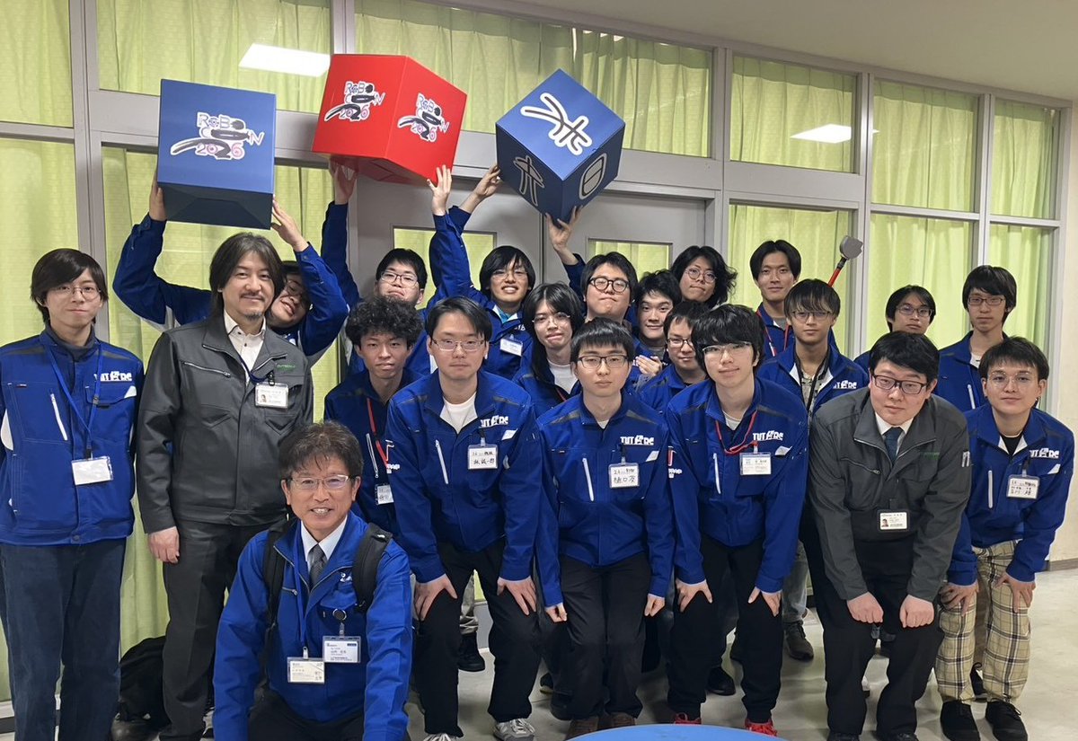 kunimori_1957's tweet photo. こんにちは🐻🦭
＃とよはしロボコンズ の皆様向けに企業説明会と技術交流会を行いました✨️🤖✨️

学生さんからの鋭い質問に、こちら側もドキッ！
実際のロボットを見て触って、とっても楽しい時間になりました(••)！

世界一に向けて🔥これからも全力で応援します！🔥🔥

＃とよはしロボコンズ https://t.co/NAjTNvwR4Q