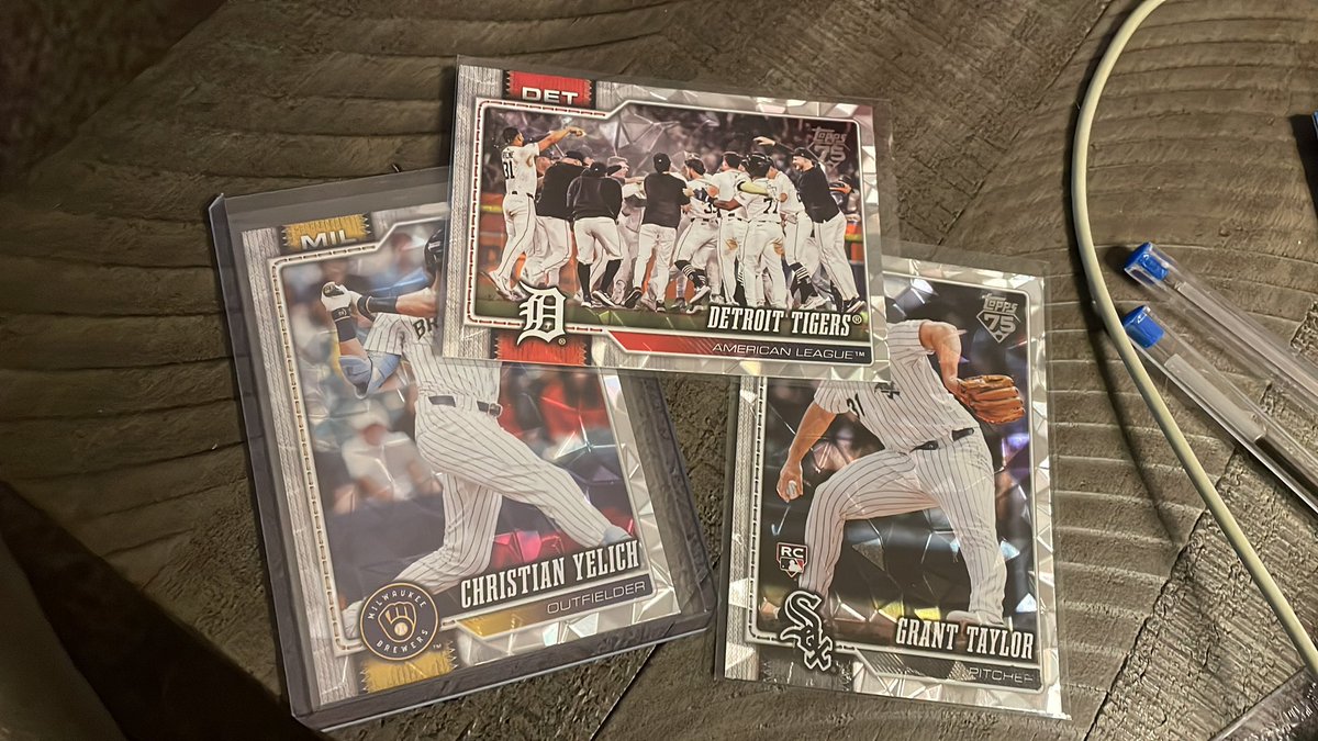 Thank you <a href="/Hwy92Cards/">Derek on Hwy 92</a> for the trade. 3 closer. 🤣