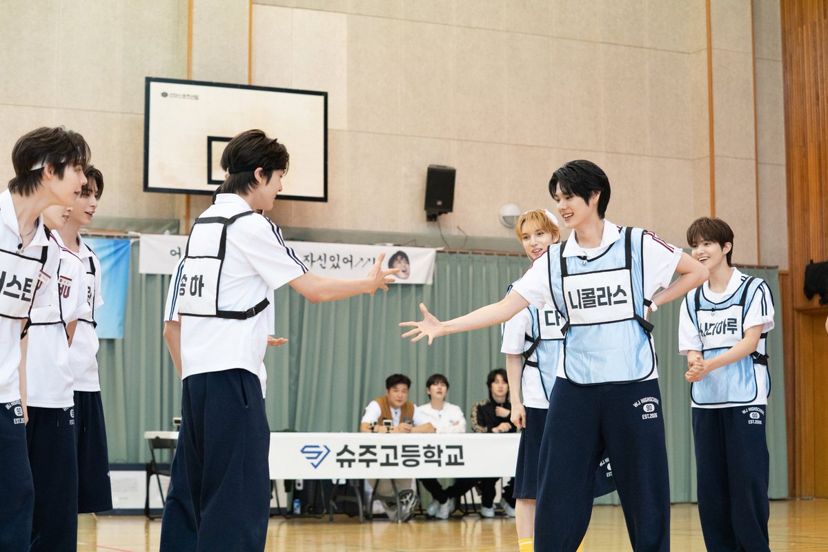 NICHOLAS GLOBAL tweet media