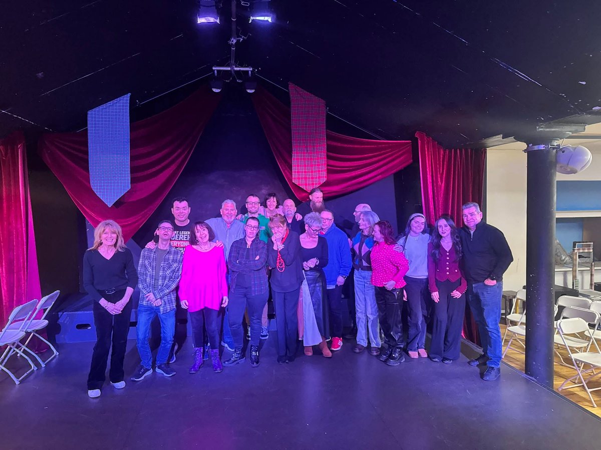 LRobertson39271's tweet photo. My whole group team at Lenny Mullan’s Wednesday Afternoon Acting Class in Glasgow Acting Academy https://t.co/VlKIw0QxAK