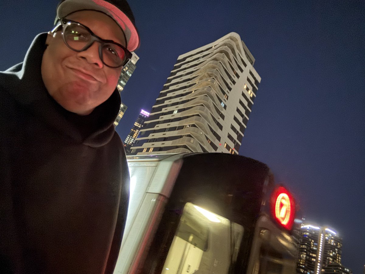 John R. Ross tweet media