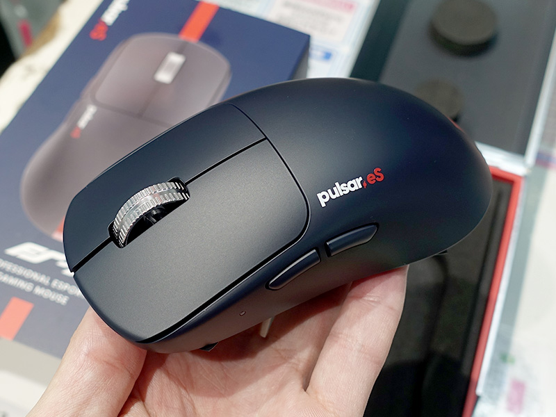 watch_akiba's tweet image. 更新：Pulsar×VAXEEコラボゲーミングマウスとアームカバーの取り扱いショップが増加 akiba-pc.watch.impress.co.jp/docs/news/news… #Pulsar #VAXEE