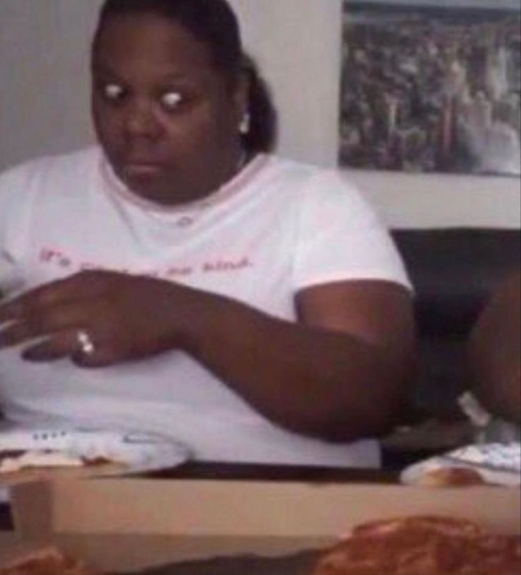 #GranHermano por que tato mira tanto a la camara? Es incomodo