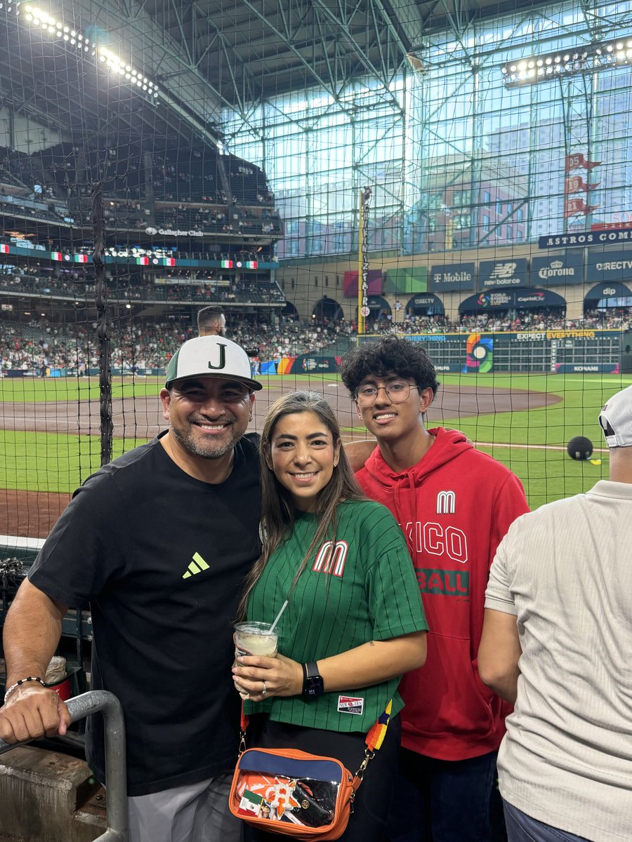 Armando Walle tweet media