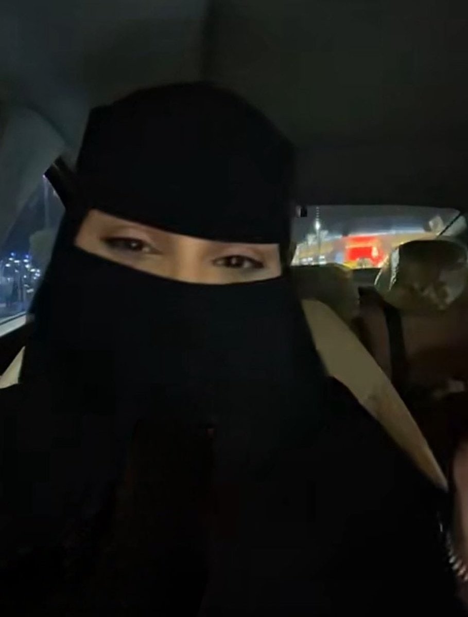 الملكه الحنونه tweet media