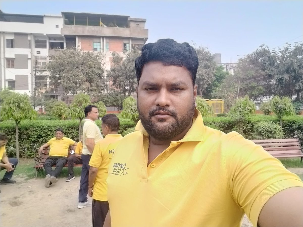 OxygenClub4's tweet photo. Varanasi 

Oxygen club (6:30 to 8.30 am) 

”अपने और अपनों लिए दिन के डेढ़ घंटे”

(नोट- क्लब की बातों और video को क़तई गंभीरता से न लें)

 #oxygenclubvaranasi #OxygenClub ￼#Varanasi #Lucknow ￼￼ https://t.co/IQuBANGRi7