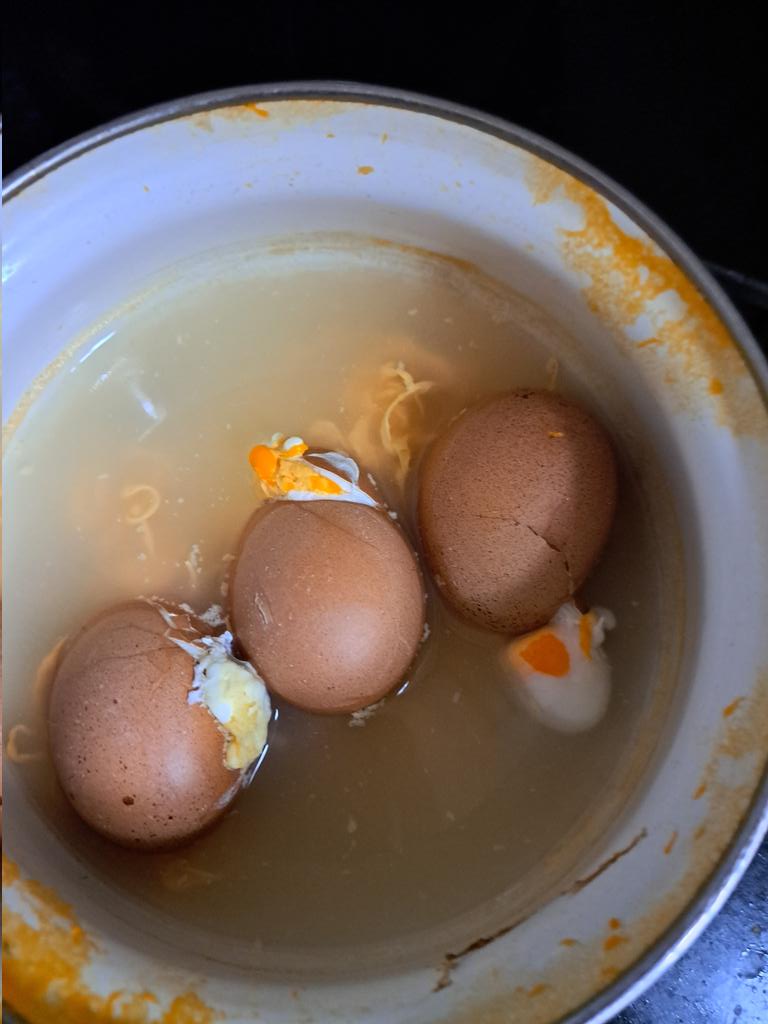 ゆでたまご失敗する事ってあるんだ…